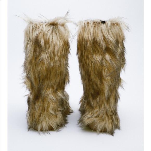 Zara faux fur jacket with matching faux fur boots - Picture 9 of 13